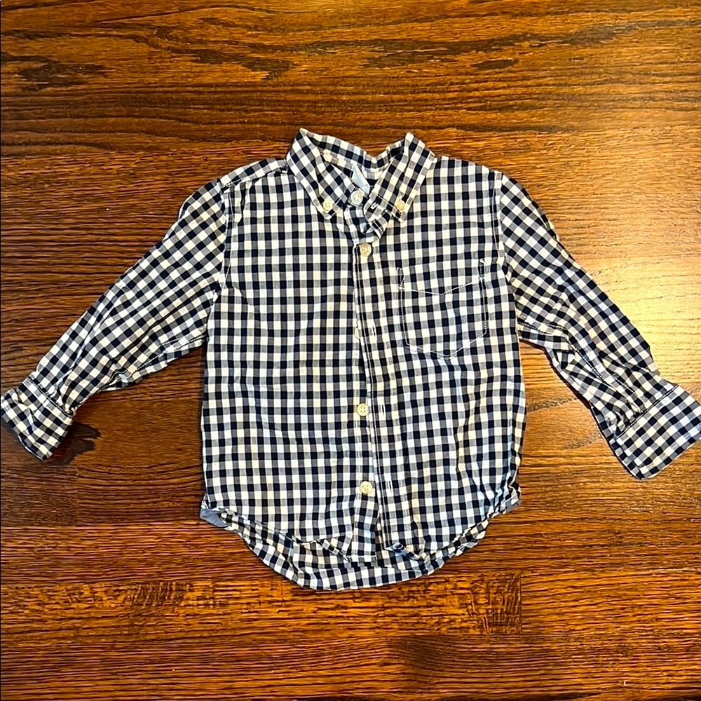 GAP Blue and White Gingham Button Down Shirt